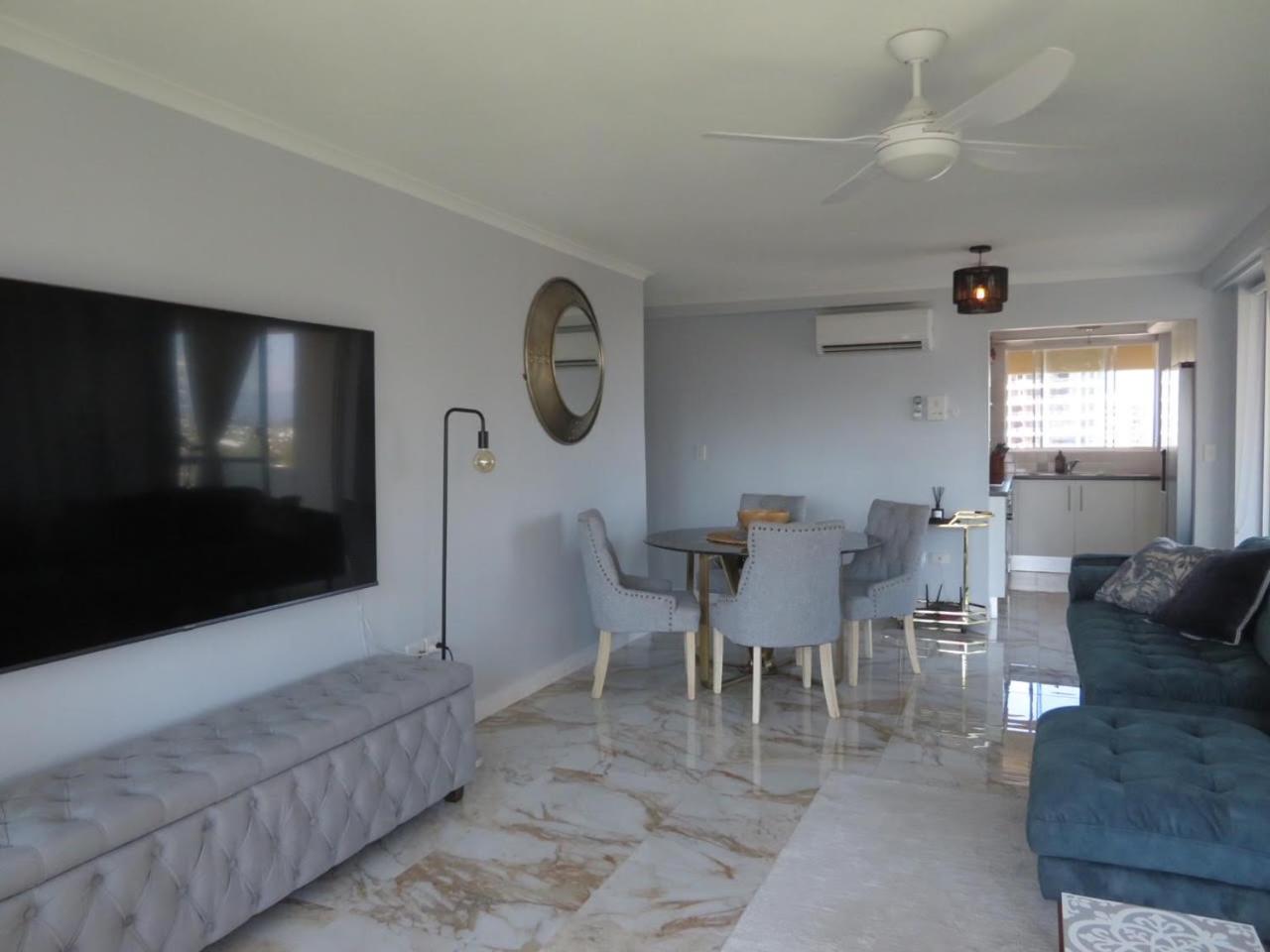 Surfers Beachside Holiday Apartments Χρυσή Ακτή Δωμάτιο φωτογραφία